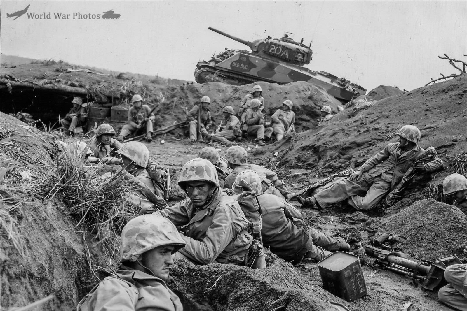 2/24 Marines During fighting for Iwo Jima's Airfields 22 February 1945 ...