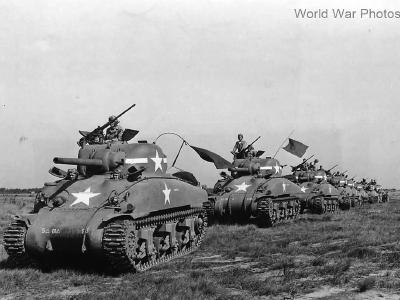 Shermans of the 81st Tank Battalion, 5th Armored Division 1944
