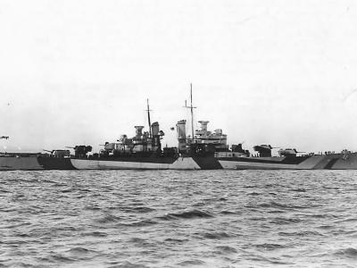 Cleveland class Light Cruiser USS Denver CL-58 In Camouflage 1945