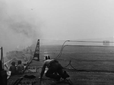 Suicide attack on USS White Plains CVE-66 25 October 1944