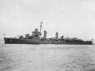USS Aaron Ward DD-483 in New York Harbor 1942