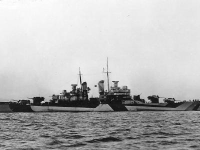 USS Denver CL-58 in dazzle camouflage measure 33/3D