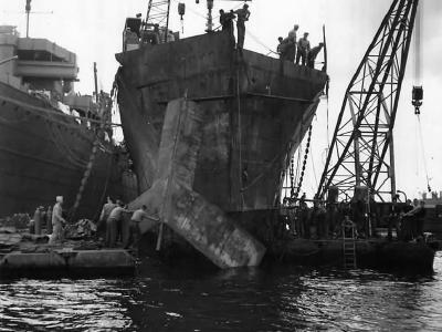 USS Honolulu CL-48 Gets Temporary Bow after Battle of Kolombangara 1943