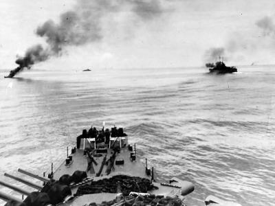 US Navy 3rd Fleet Attacking Japanese Convoy off Mindanao