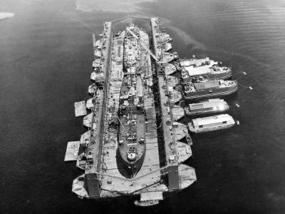 US Navy Large Floating Dry Dock, Navy Auxiliary ship