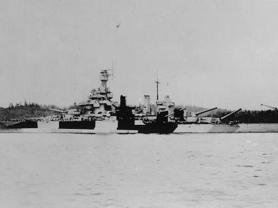 Battleship USS Colorado BB-45 in camouflage