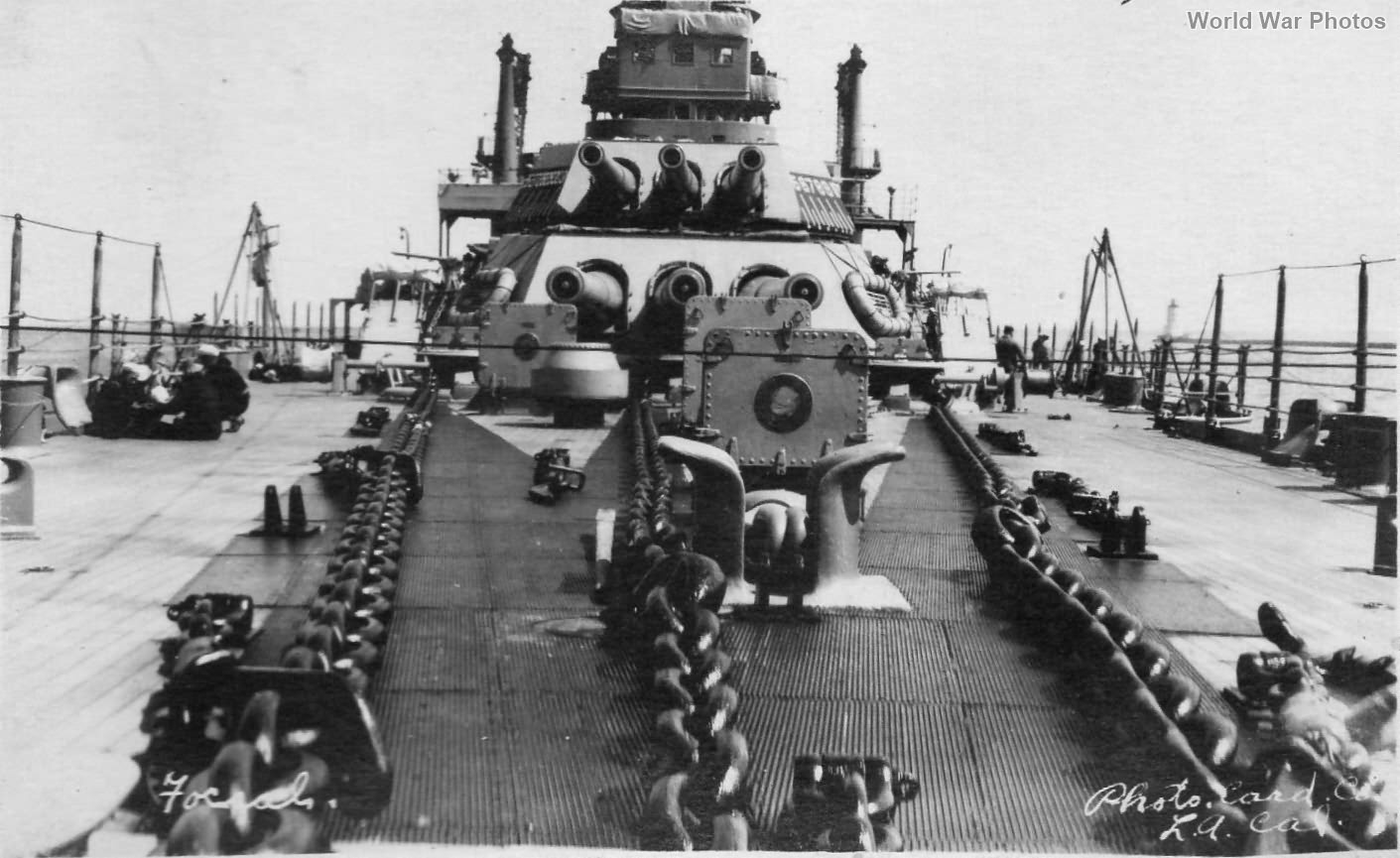 USS Idaho BB-42 14'' forward guns 2 | World War Photos