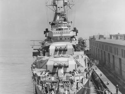 Heavy Cruiser USS Indianapolis CA-35 Bow View 1944