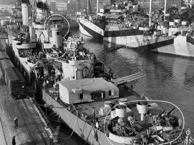 USS Indianapolis at the Mare Island Navy Yard December 1944