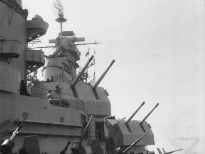 USS Iowa secondary artillery