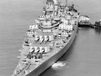 USS Iowa in 1943