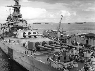 USS Iowa (BB-61) in December 1944