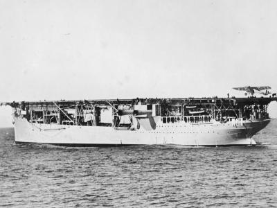 USS Langley with Martin MO-1