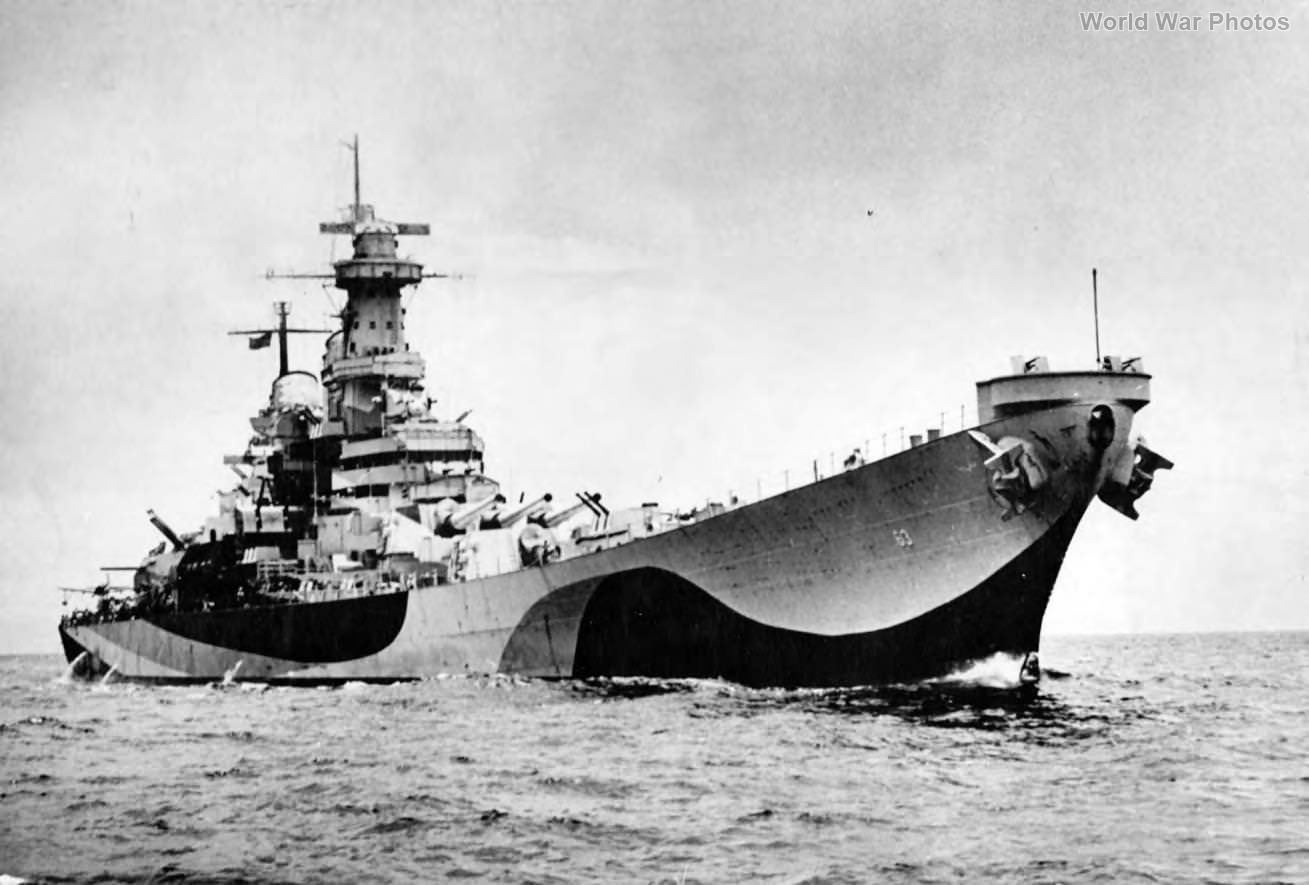 Starboard side of USS Missouri | World War Photos