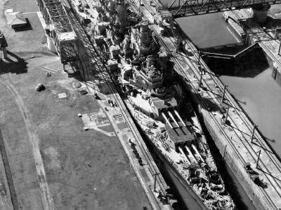 Overhead view of USS Missouri in Panama Canal