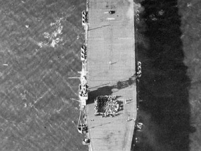 Sangamon-class escort carrier USS Santee (CVE-29) September 1942