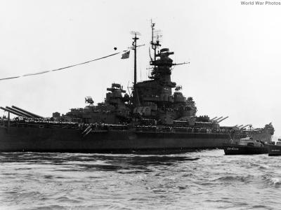 USS South Dakota entering the Golden Gate September 1945