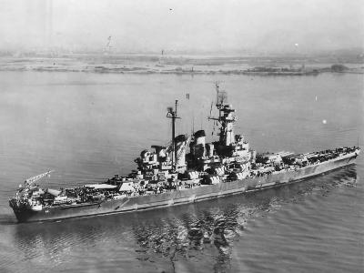 North Carolina class battleship USS Washington BB-56 1943