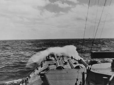 USS Washington BB-56 bow
