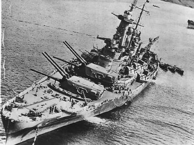Battleship USS Washington (BB-56) at anchor