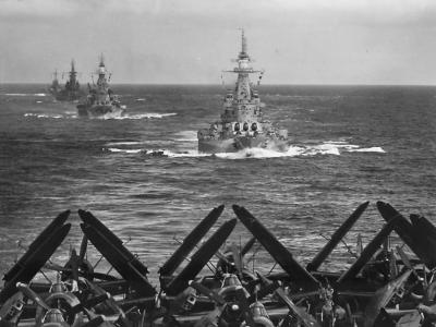 Ships of TF 38 steaming into Ulithi anchorage