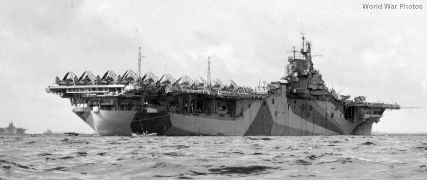 USS Yorktown at Majuro Atoll