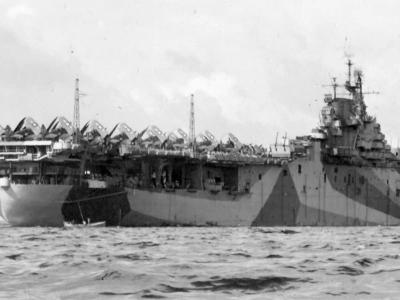 USS Yorktown at Majuro Atoll