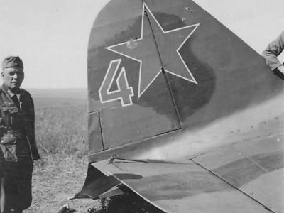 Ilyushin IL-2 tail number 4