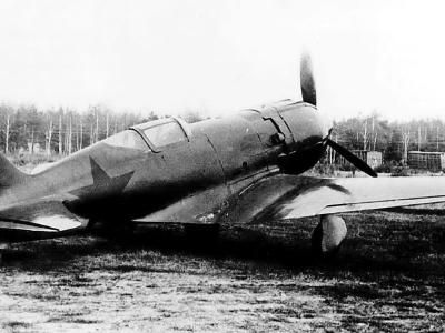 I-210 (MiG-3-82, MiG-9)