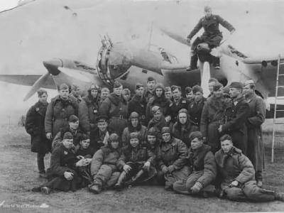 SB 2M 103 crew 