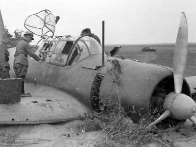 Crashed Su-2 14