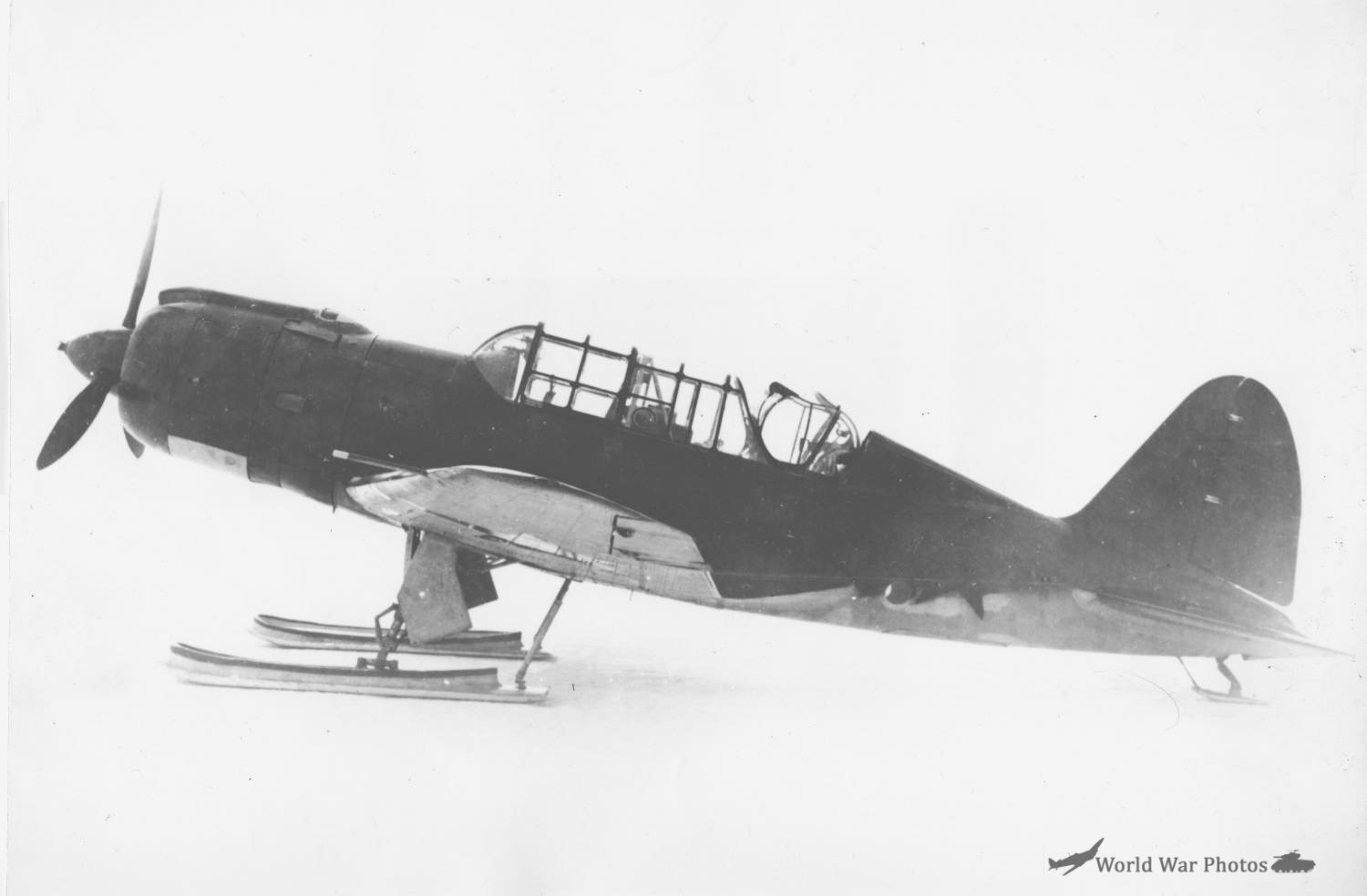Su-2 M-82 March 1942 with ski undercarriage