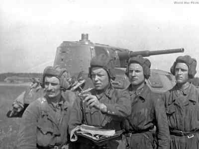 BA-10 crew