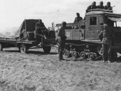Artillery tractors