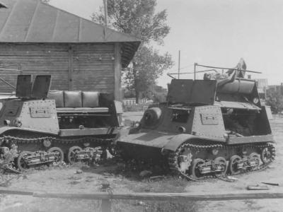 Komsomoletz Light Artillery Tractors