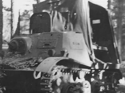 Russian Artillery Tractor T-20 Komsomoletz 5