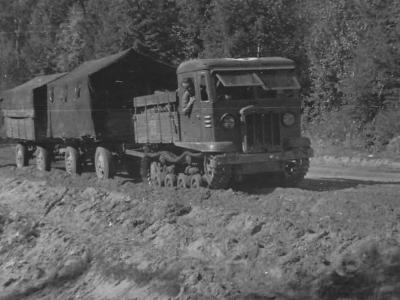 STZ-5 artillery tractor