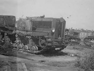 Voroshilovets artillery tractor