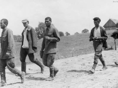 Captured Soviet soldiers 1941 12