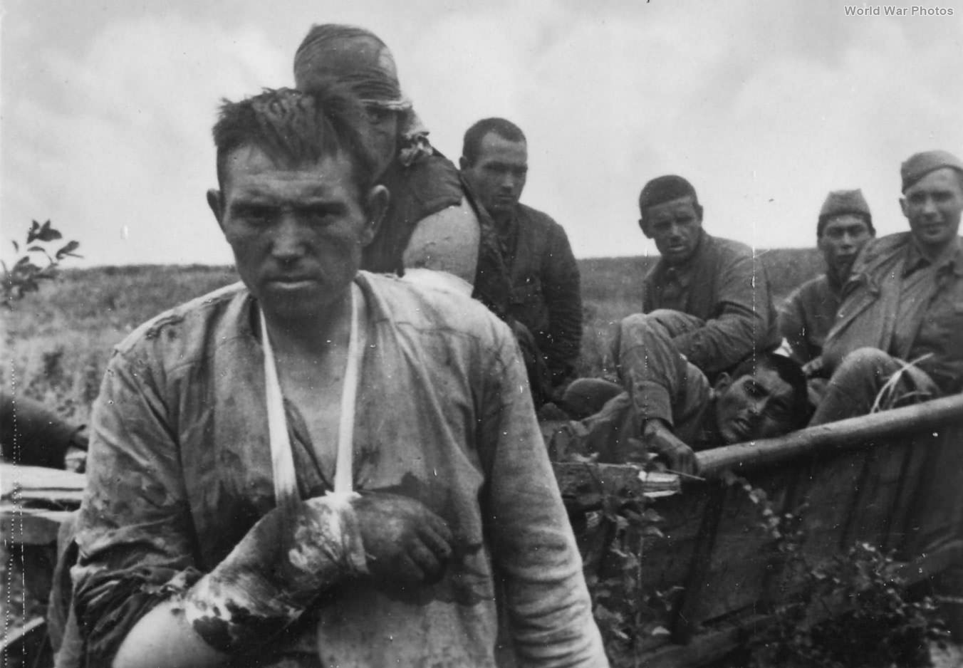 Wounded Soviet prisoners of war 1941 | World War Photos