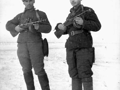 Soviet soldiers 21