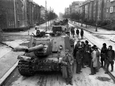 ISU-122 somewhere in Berlin April/May 1945