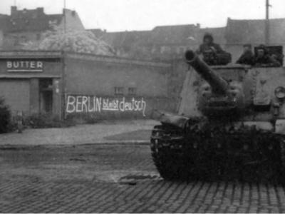 ISU-122 in Berlin 1945 3