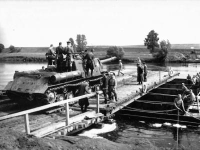 ISU-152 of the 1st Guards Tank Army 2