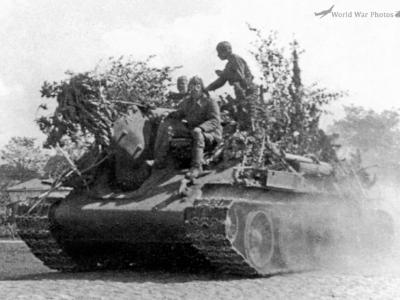 SU-122 1943
