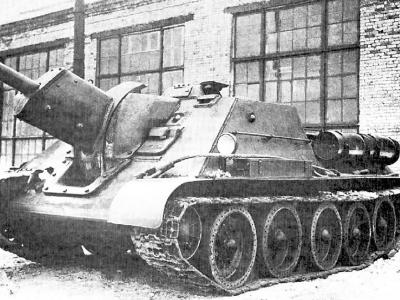 Early Su-122 1942/1943
