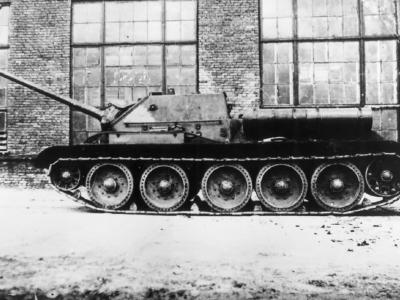 SU-85 Uralmash Sverdlovsk, June 1943 2