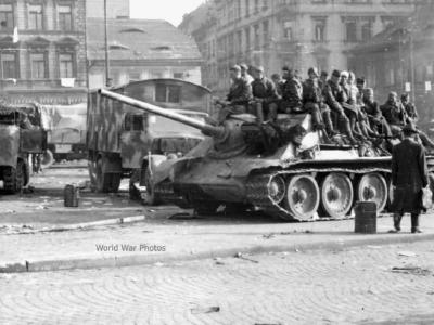 SU-85 Czechoslovakia May 1945