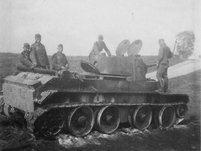 Soviet tank BT-7 16