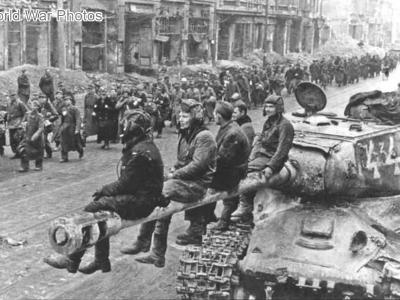 IS-2 white „44”, 1945